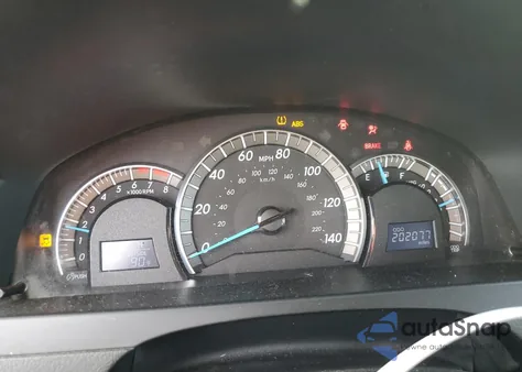 2012 Toyota Camry Base z USA, uszkodzony, nr VIN 4T1BF1FK3CU149016